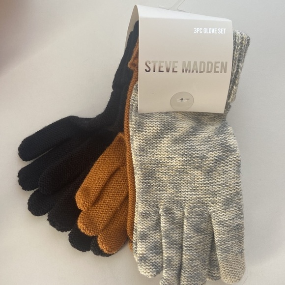 Steve Madden Accessories - Steve Madden l 3 Piece Glove Set